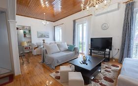 Theofanis Giannoulis Apartment